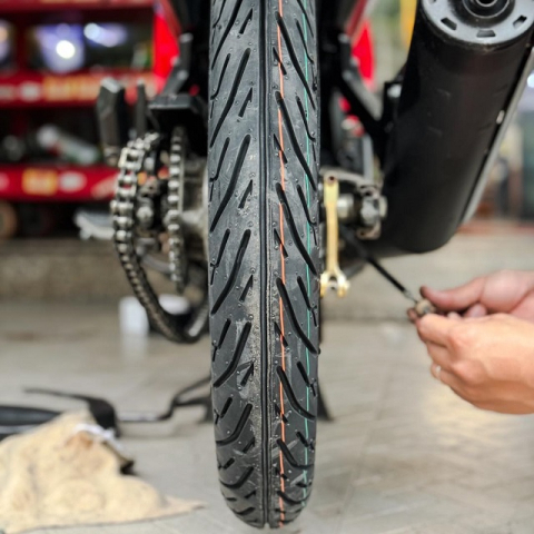 Vỏ Maxxis 80/90-17 M6002 cho Exciter