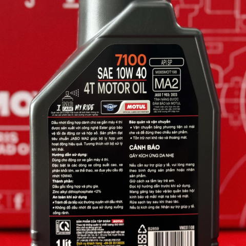 Nhớt Motul 7100 10W40 1L cho Exciter